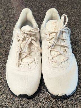 Nike Cream Lace-Up Sneakers